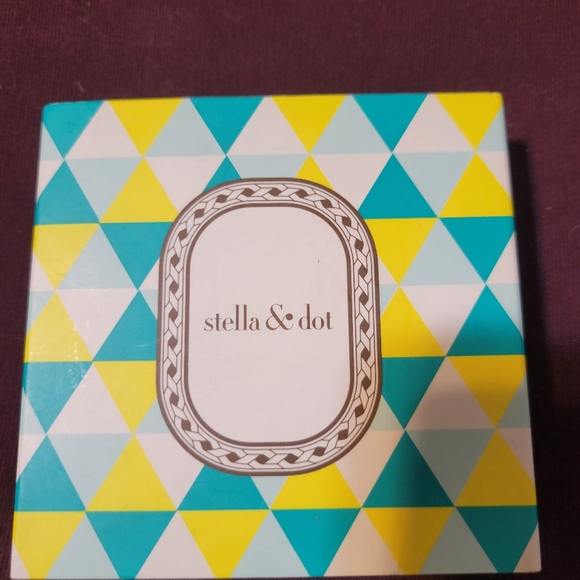 Stella and Dot half stone necklace - Picture 3 of 3